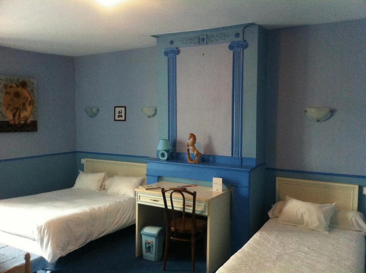 Logis Hostellerie Du Cheval Blanc Sainte Maure de Touraine Bagian luar foto